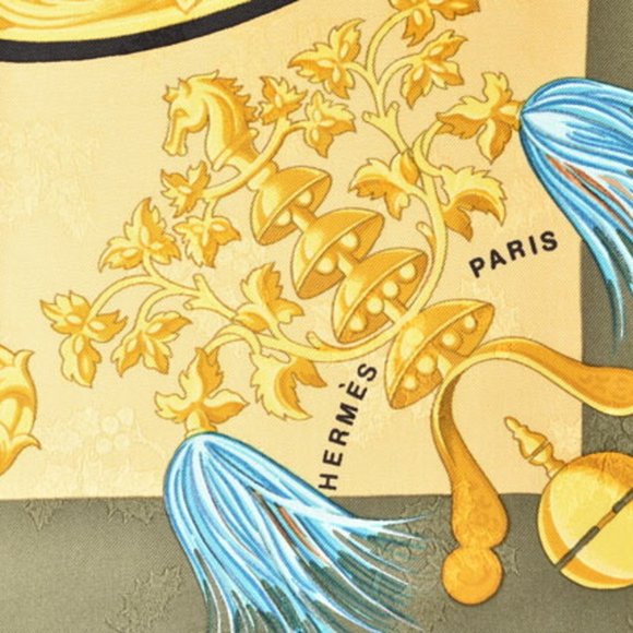 Hermes Scarf Muffler HERMES Carre 90 Silk Twill Carriage Motif Gold/Green - Picture 4 of 12